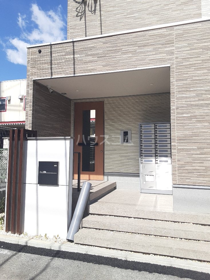 29/30 エントランス