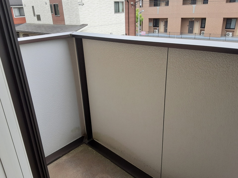 18/27 バルコニー