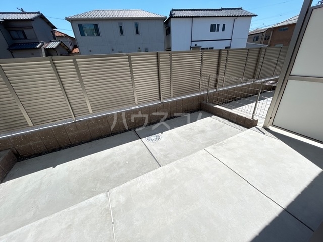 17/27 バルコニー