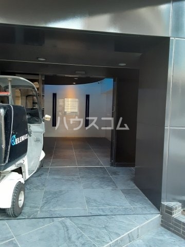 29/30 エントランス