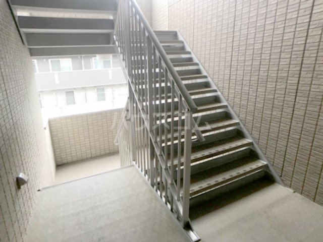 14/21 エントランス