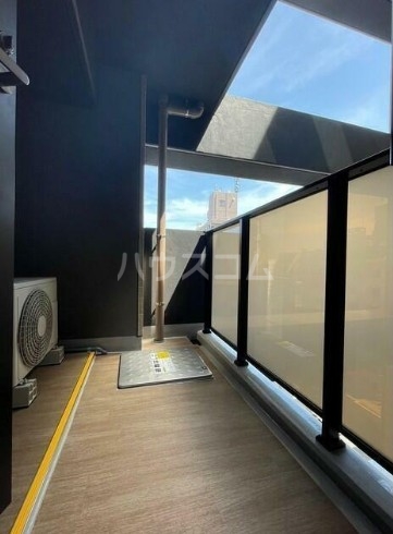 13/16 バルコニー