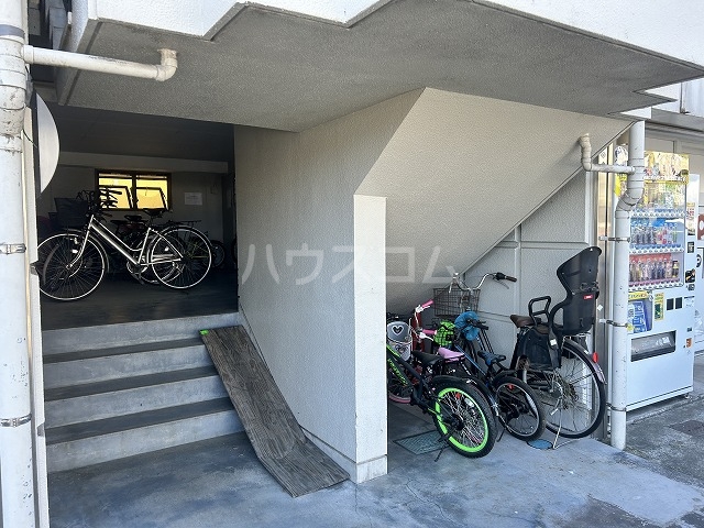 3/5 エントランス