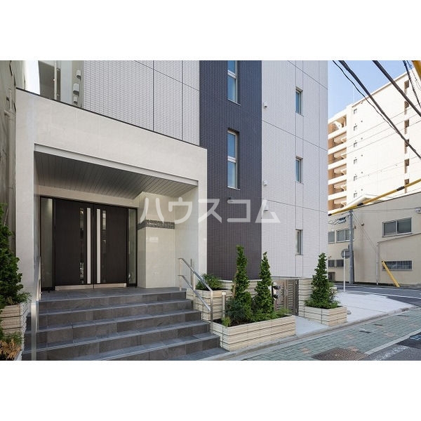 15/22 エントランス