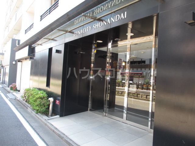 22/30 エントランス