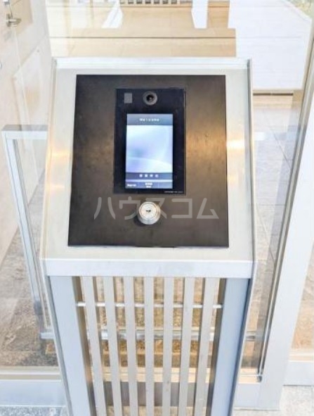 14/22 エントランス