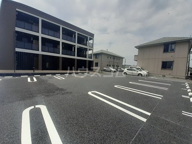 14/20 駐車場