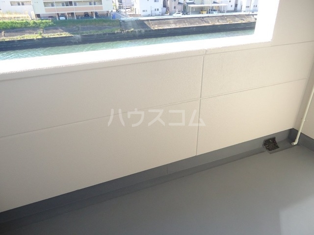 19/30 バルコニー