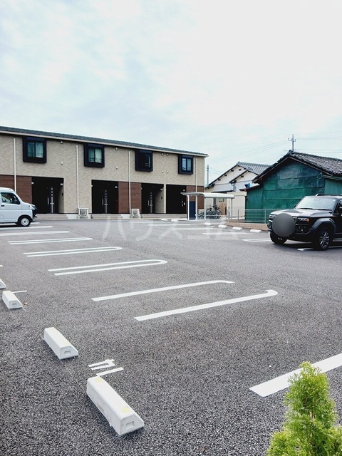 15/27 駐車場