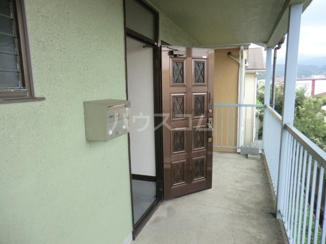 25/29 エントランス