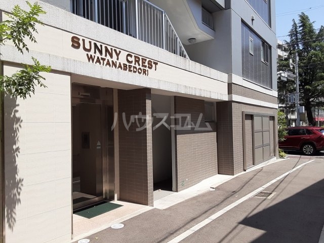 15/21 エントランス