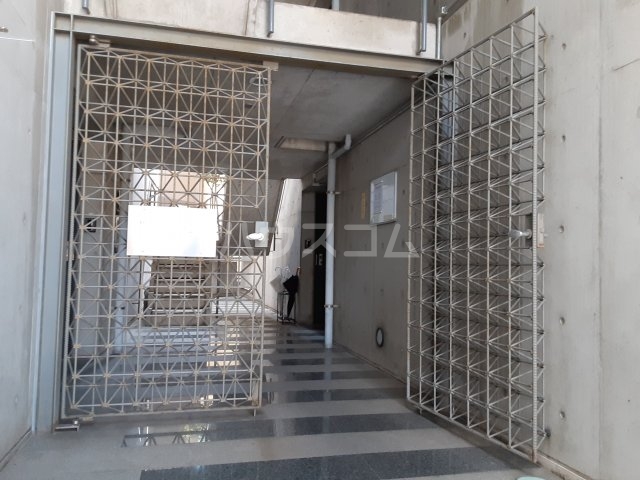 3/6 エントランス