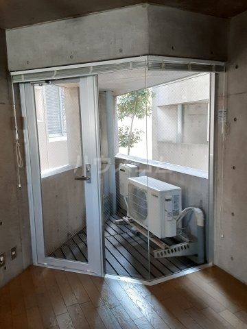 20/30 バルコニー