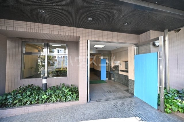 17/24 エントランス