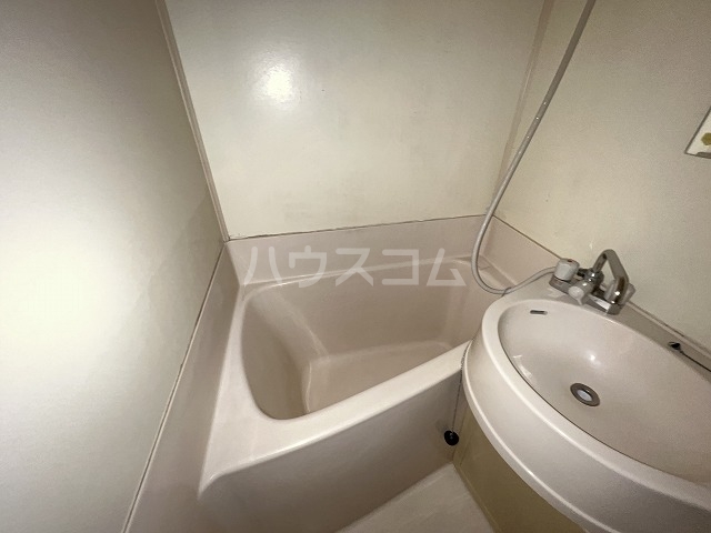 14/30 浴室