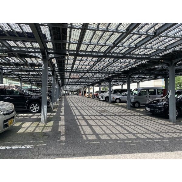2/6 駐車場