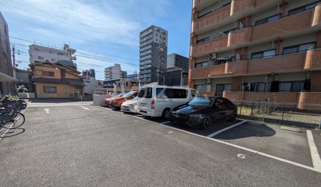 3/5 駐車場