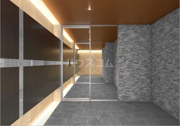 14/23 エントランス