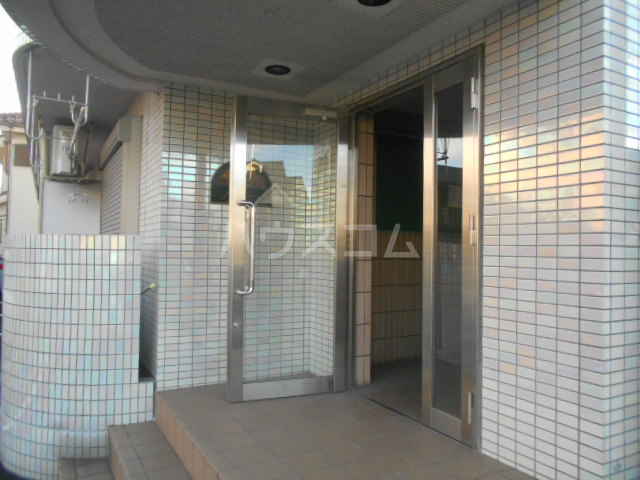 19/20 エントランス