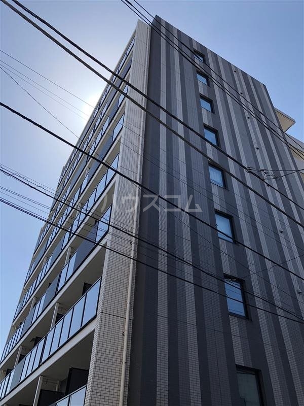 14/23 エントランス