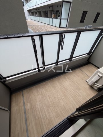 13/30 バルコニー