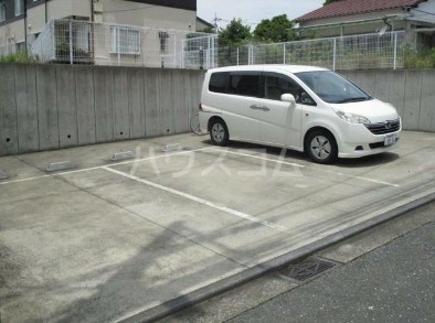 15/16 駐車場