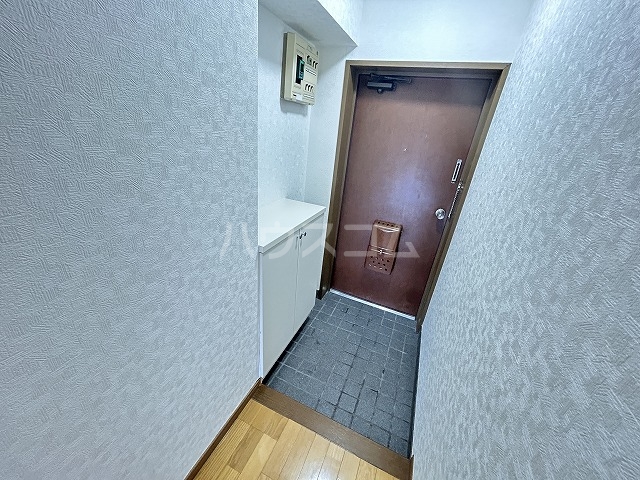 13/30 玄関