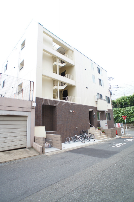 15/25 エントランス