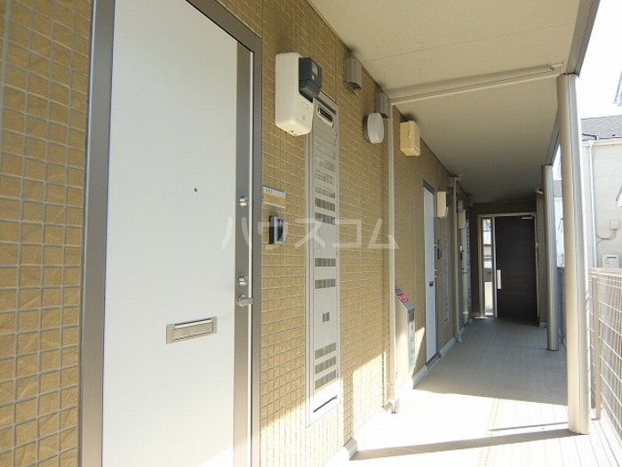 28/30 エントランス