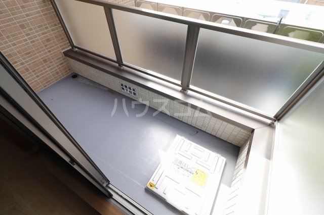 18/23 バルコニー