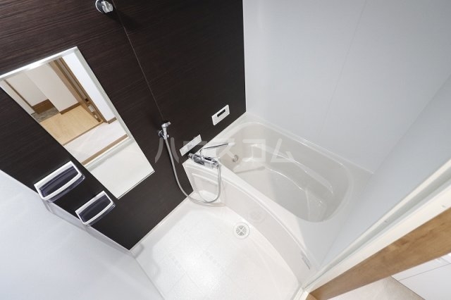 14/23 浴室