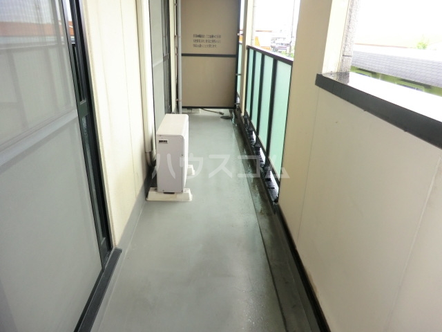 16/27 バルコニー