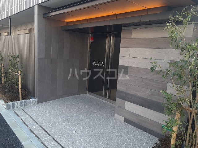 25/30 エントランス