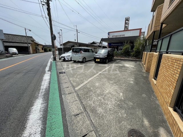 21/23 駐車場