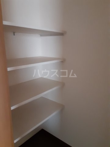 19/27 エントランス