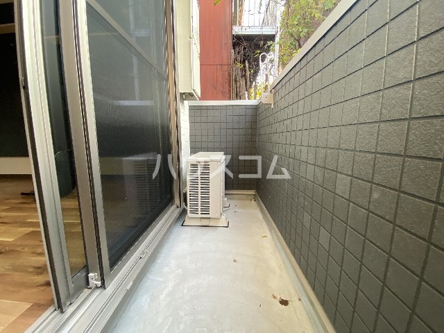 15/28 バルコニー