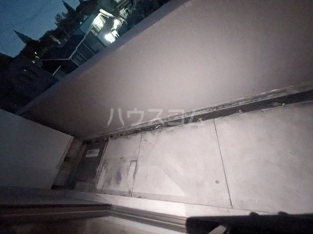 18/25 バルコニー
