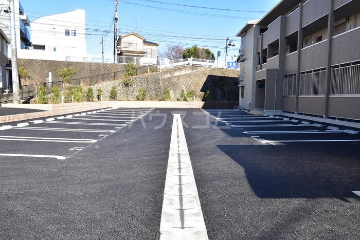 22/30 駐車場