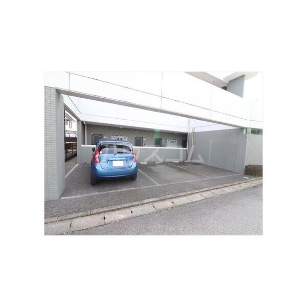15/24 駐車場