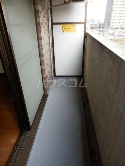 15/28 バルコニー