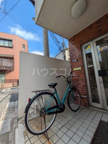21/29 エントランス