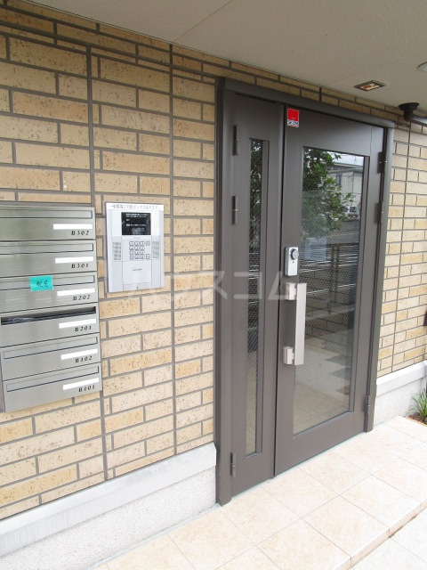 2/8 エントランス