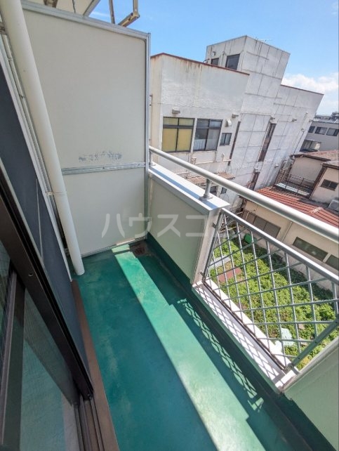 14/28 バルコニー
