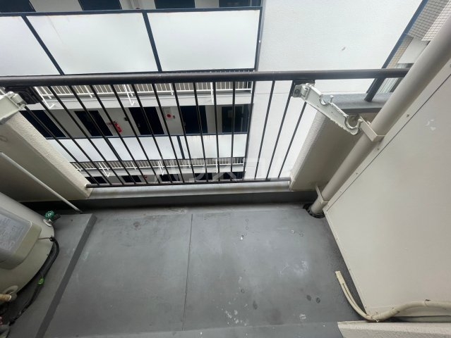 21/30 バルコニー