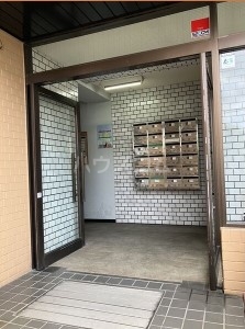20/30 エントランス