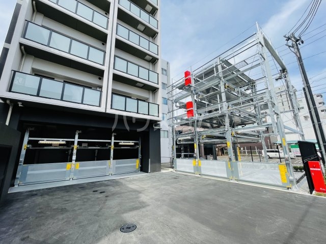 25/28 駐車場