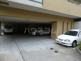 16/23 駐車場