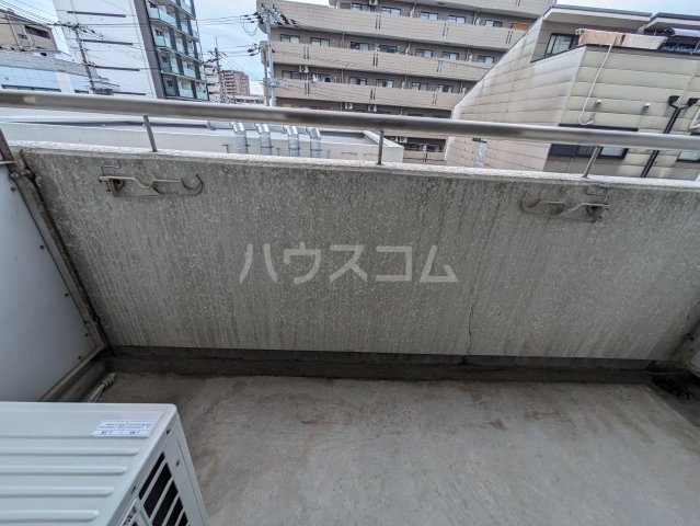 13/21 バルコニー