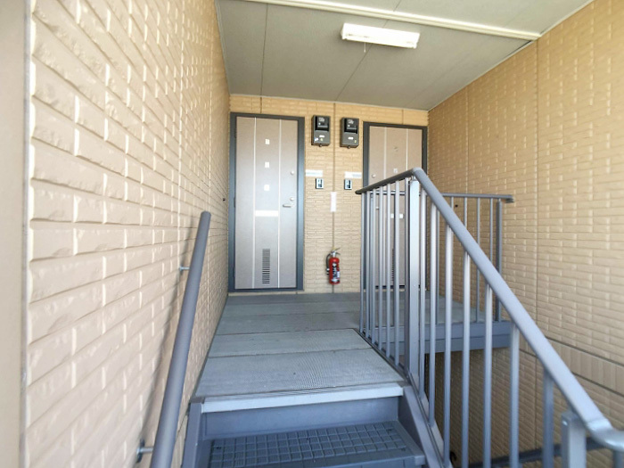 15/16 エントランス