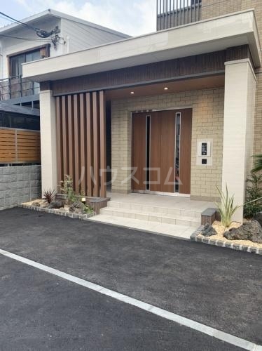 15/25 エントランス